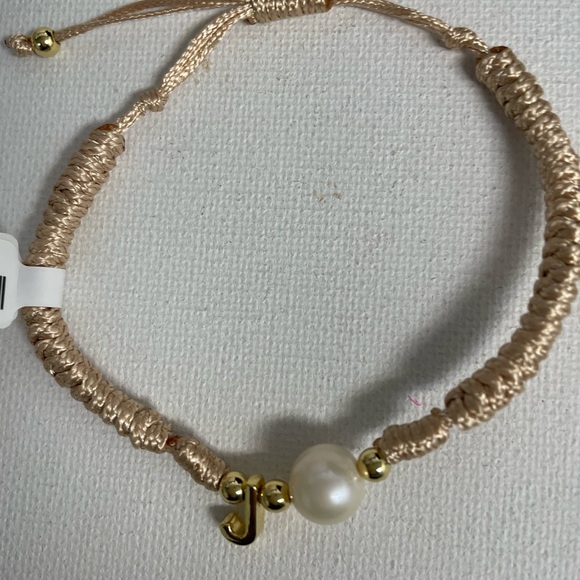 Elegant Gold and Cream Bracelet - Picture 1 of 1